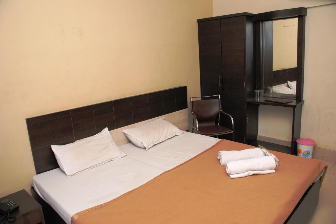 Hotel Sobhraj Adźmer Zewnętrze zdjęcie